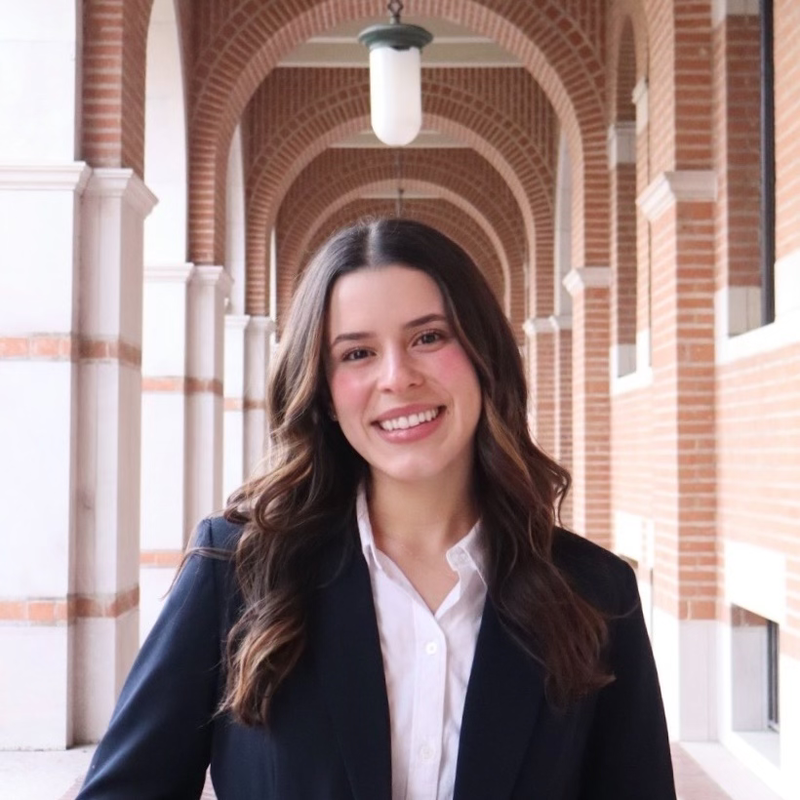 Alondra Rivera Domenech - Pre-Med