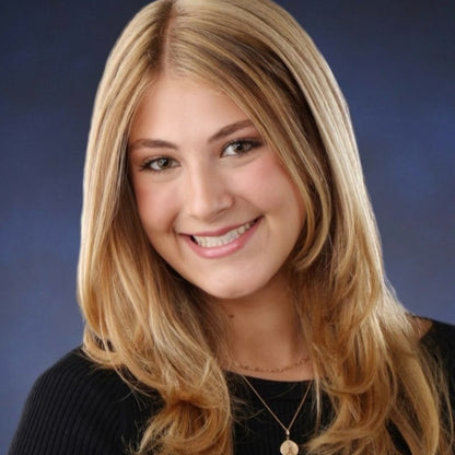 Ava Stolberg - Psychology & Strategic Communications