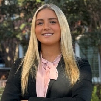 Belle Jackson - Finance + Greek Life Specialist