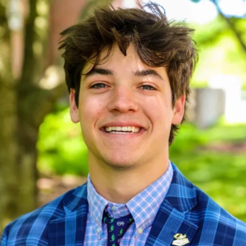 Charlie Schlossberg - Biology + Chemistry