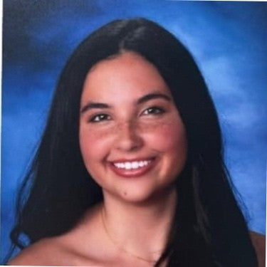 Grace Charatz - Pre-Dental