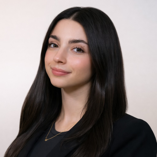 Madeline B. - Marketing & Professional Sales
