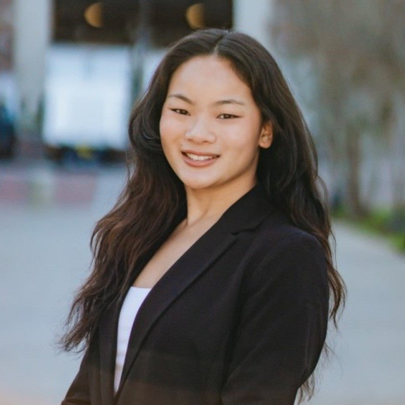 Sophie Pinero - Political Science & Finance